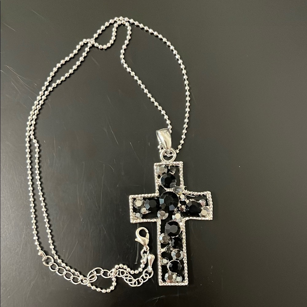 Beautiful silver beaded cross 19” long